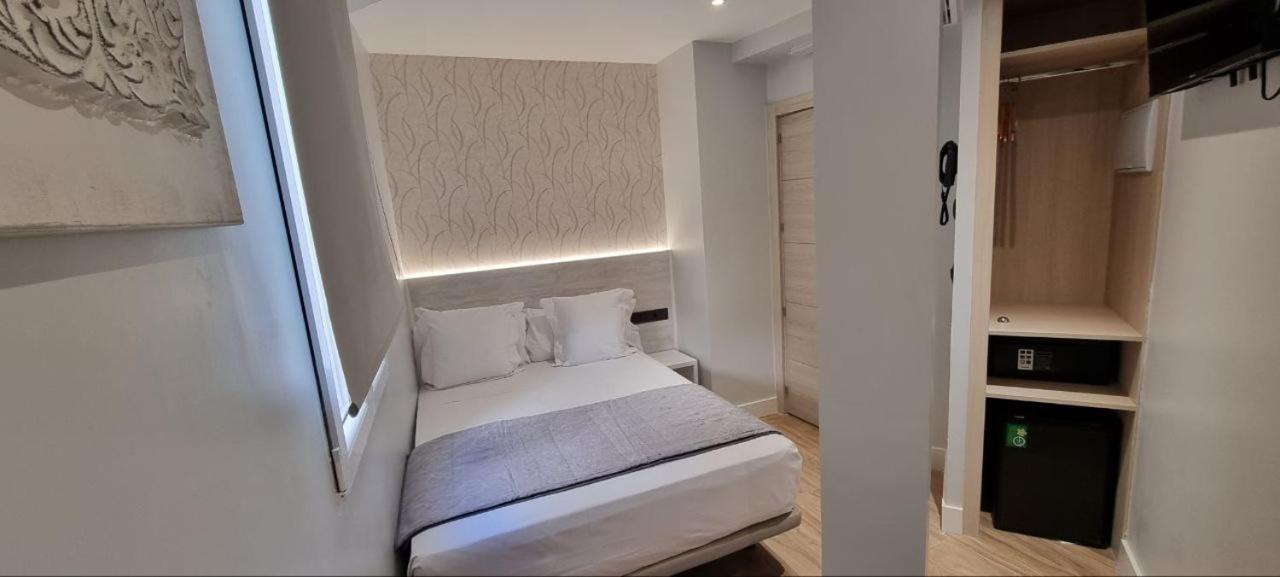 Ch La Petite Maison - Boutique - Мадрид Екстериор снимка