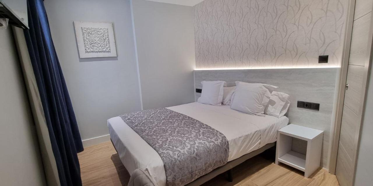 Ch La Petite Maison - Boutique - Мадрид Екстериор снимка
